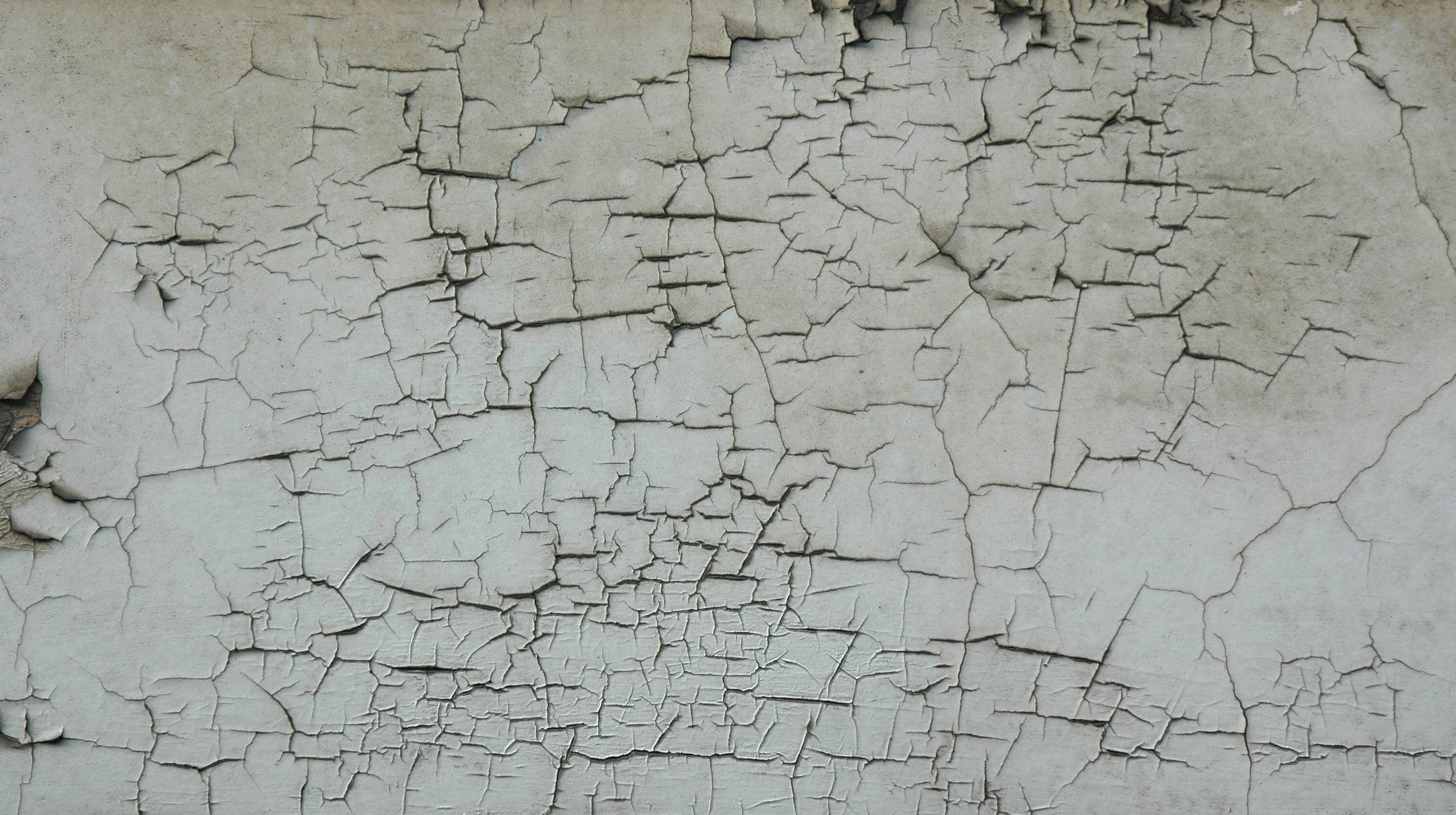 Обои трещина в стене. Старая краска на стене. Стена потрескавшаяся штукатурка. Эффект трещин. Облупившаяся краска на стене.