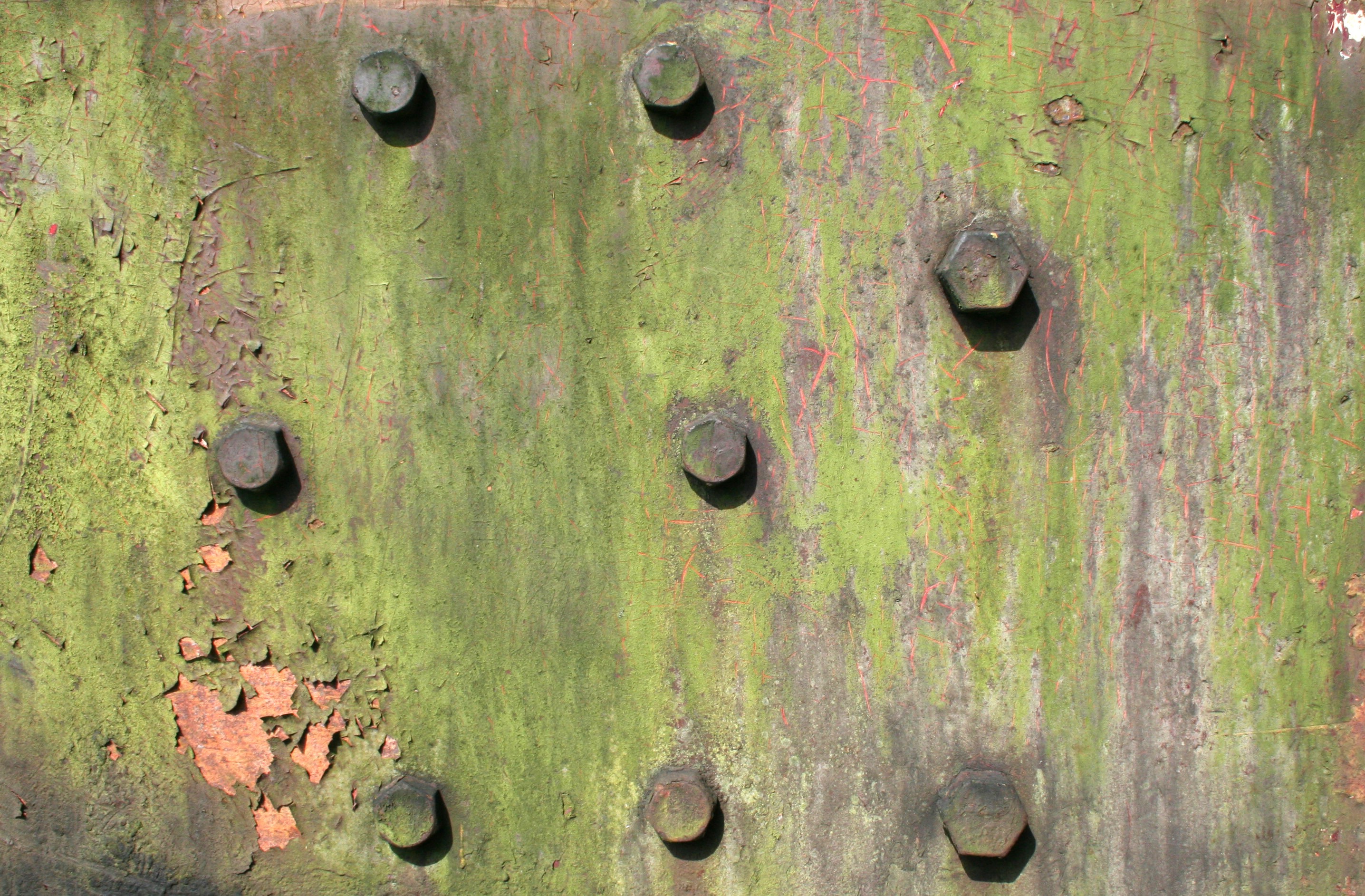 Green rust on metal фото 12